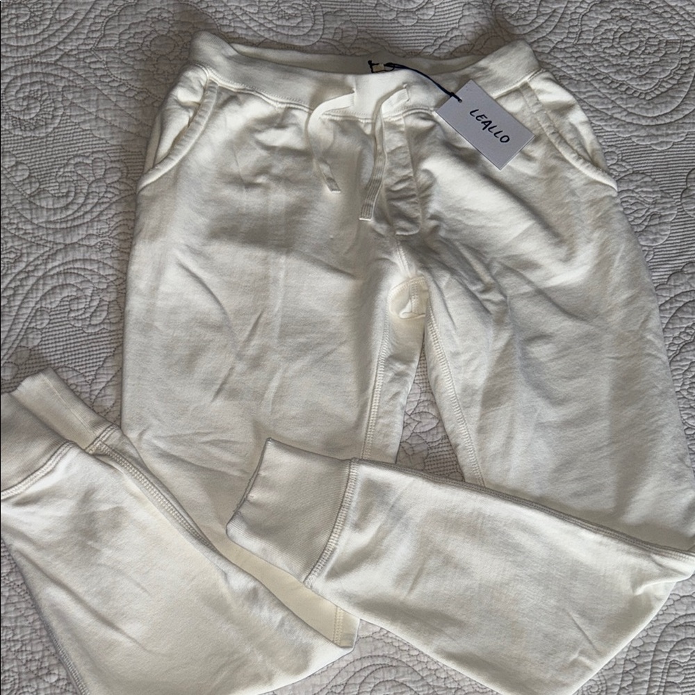 Leallo Joggers - Picture 3 of 6